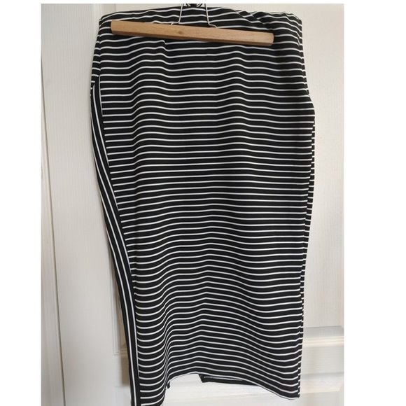 NWOT PAPAYA STRIPES SKIRT WITH FRONT SLIP (UK 14) - Picture 4 of 5